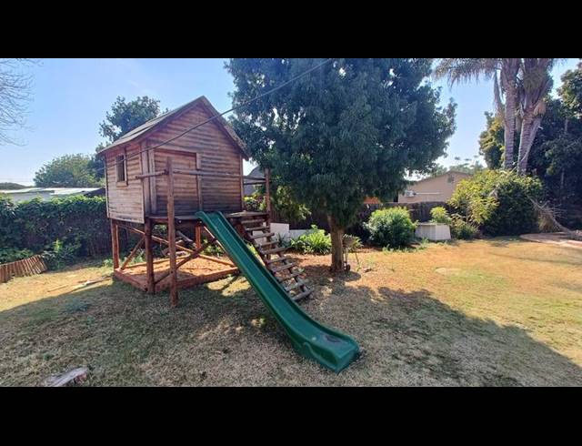 4 BEDROOM HOUSE FOR SALE IN SINOVILLE